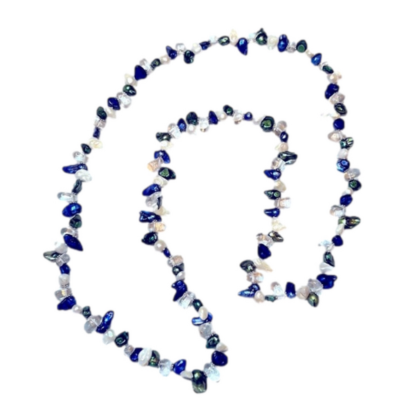 Mother of pearl and glass beaded string necklace in iridescent blue and green - Picture 4 of 5